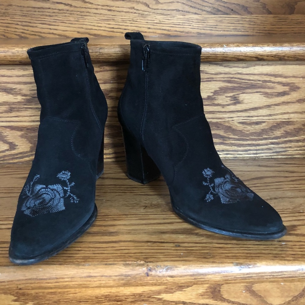 Made in Spain:Suede Leather Boots Embroidered 38/5